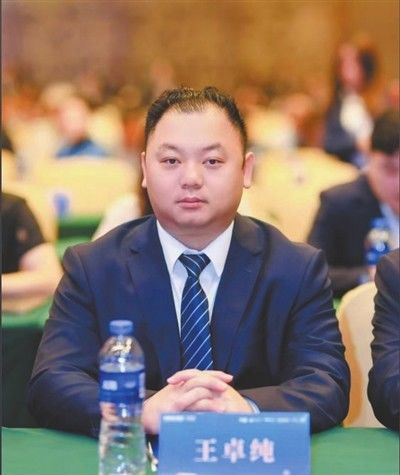 王卓纯6.jpg